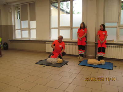 “Pierwsza pomoc przedmedyczna” - | 1