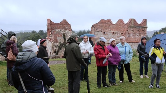 WYCIECZKA NA ZAMEK TENCZYN I DO ALWERNI | 35