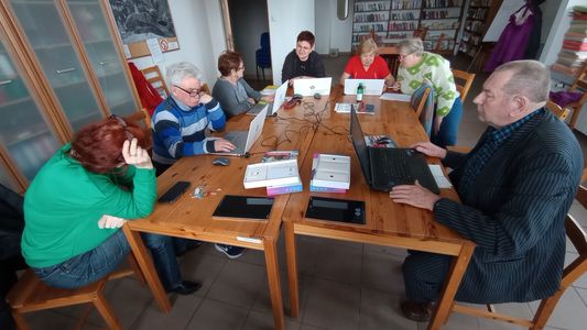Projekt „Mobilny Cyfrowy Klub Seniora” - sprawozdanie | 1