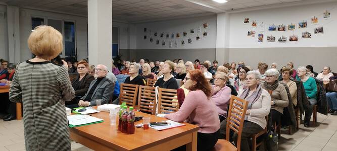 Wykład “Sztuczna inteligencja (AI) w codziennym życiu seniora”  mgr Janusz Ślesak | 4