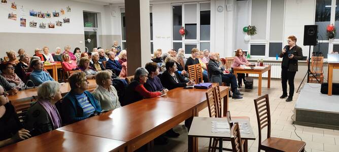 Wykład “Sztuczna inteligencja (AI) w codziennym życiu seniora”  mgr Janusz Ślesak | 3