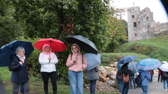 WYCIECZKA NA ZAMEK TENCZYN I DO ALWERNI | 30