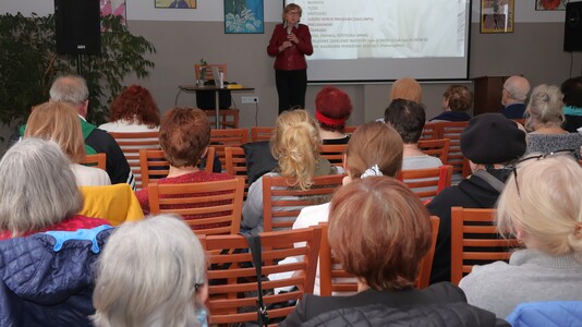 “Opieka farmaceutyczna nad pacjentem-seniorem. Jak przygotować się na wiosenno-letnie wyzwanie” | 6