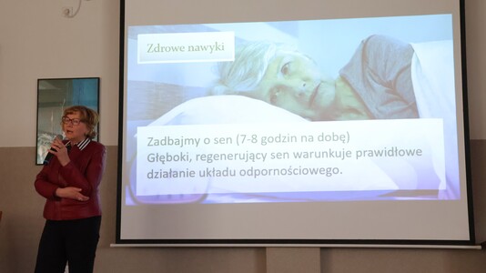 “Opieka farmaceutyczna nad pacjentem-seniorem. Jak przygotować się na wiosenno-letnie wyzwanie” | 26