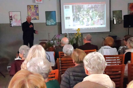 “Tajemniczy świat storczyków” - wykład mgr Kazimierza Obozy | 11