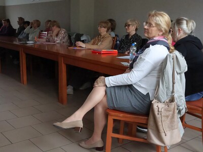 Emocjonalność mózgu, komunikacja empatyczna w wieku dojrzałym | 6