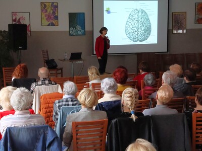 Emocjonalność mózgu, komunikacja empatyczna w wieku dojrzałym | 2