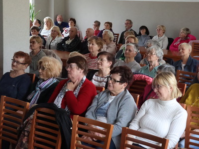 Emocjonalność mózgu, komunikacja empatyczna w wieku dojrzałym | 9