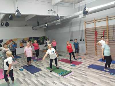 Piątkowe zajęcia gimnastyczne „Zdrowe plecy” | 1