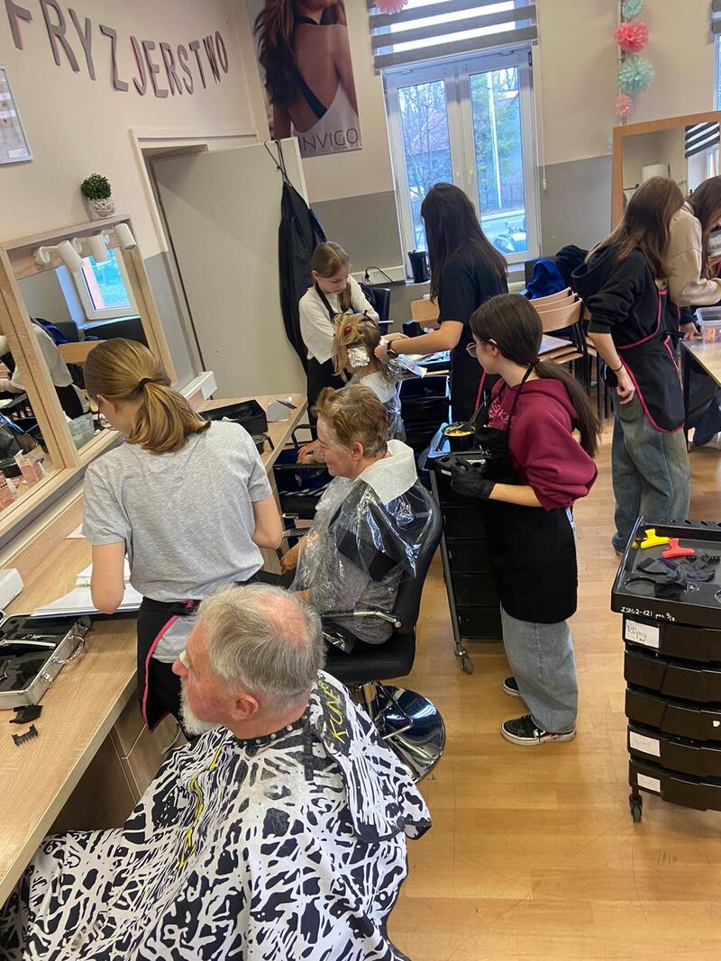 Warsztaty fryzjerskie- 3.02.2025r.